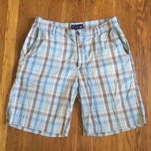 Arrow neutral plaid shorts, waist 32”